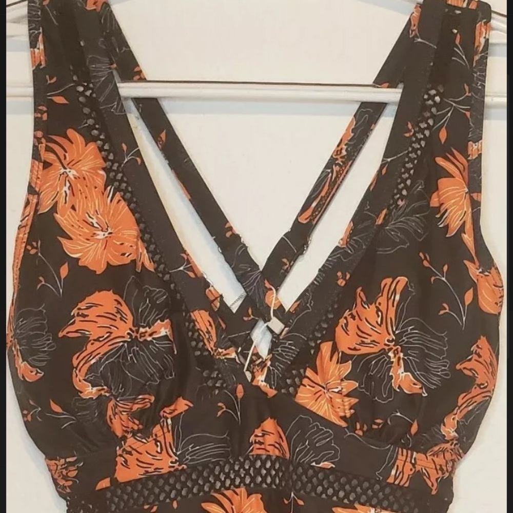 Criss Cross swimsuit